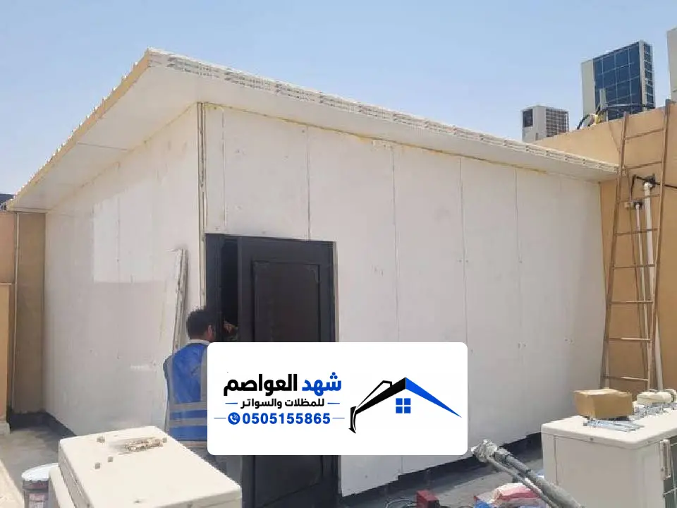 فني ملاحق الساندوتش بانل بالرياض